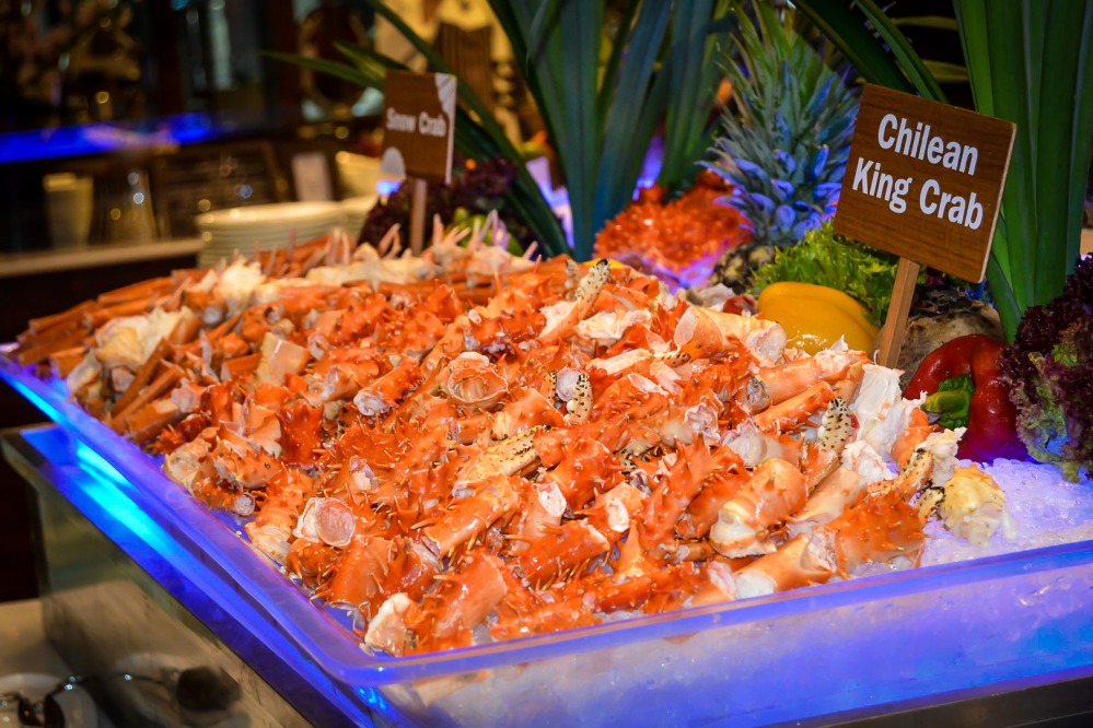 chilean king crab snow crab seafood buffet bangkok Berkeley Hotel Pratunam