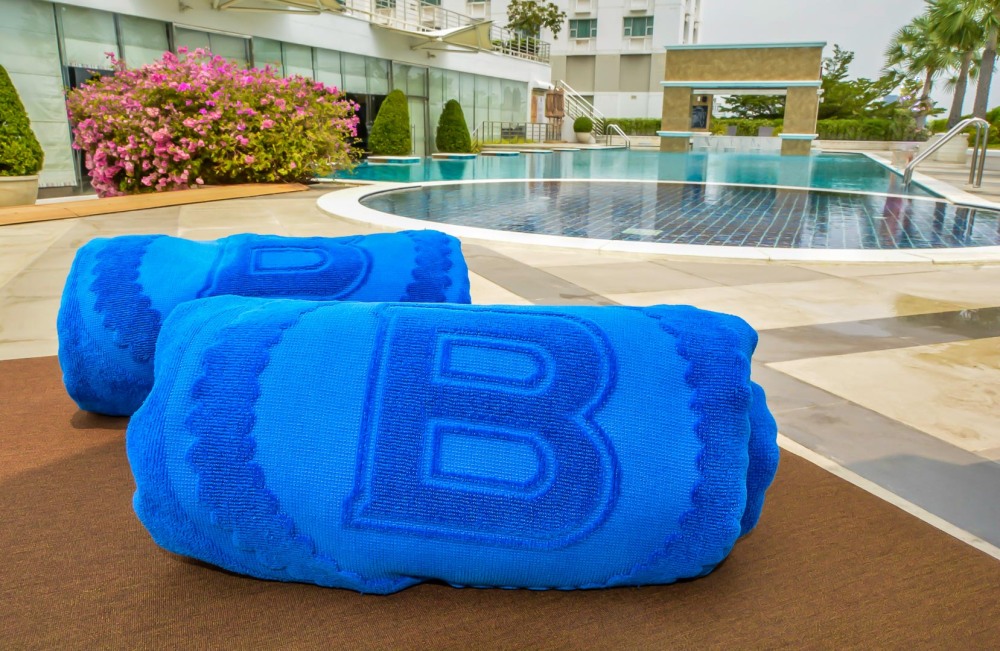 towels pool Berkeley Hotel Pratunam bangkok